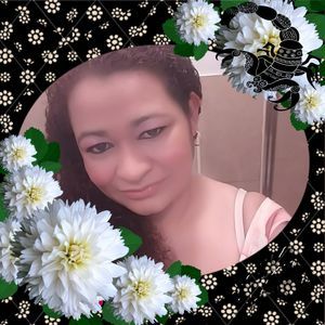 Meet your Posher, Dina